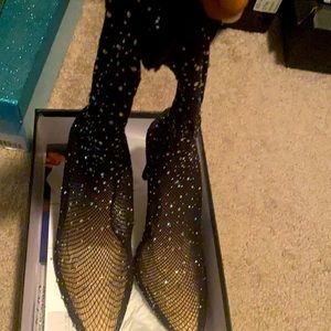 Azalea Wang size 6 1/2. beautiful rhinestone mesh heel shoe